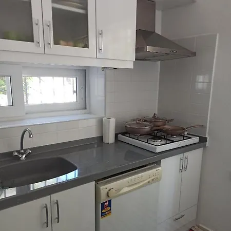 Cozy With Walking Distance To The Beach In Bodrum, Mugla * Тургутрейс